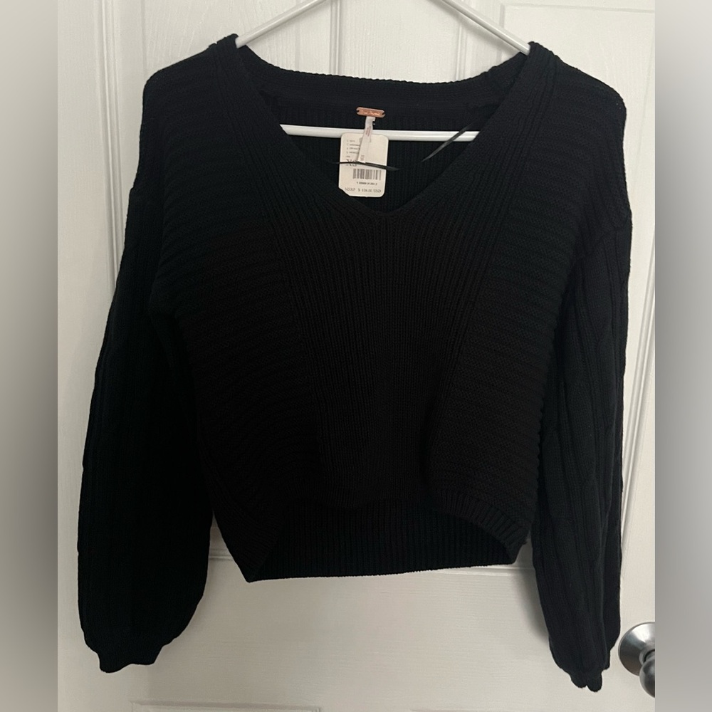 Free People Women’s Black Sweater, Size XS NWT